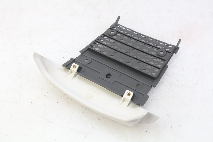 photo de REAR FAIRING JUNCTION SUZUKI CP 80 (1985 - 1996)