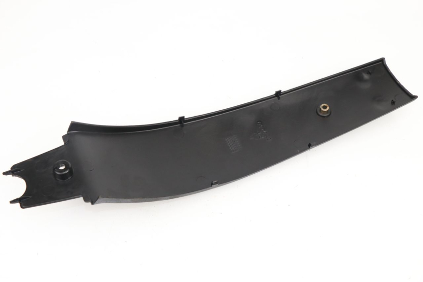 photo de REAR MIDDLE PANEL MBK DAKOTA 50 (2003 - 2008)