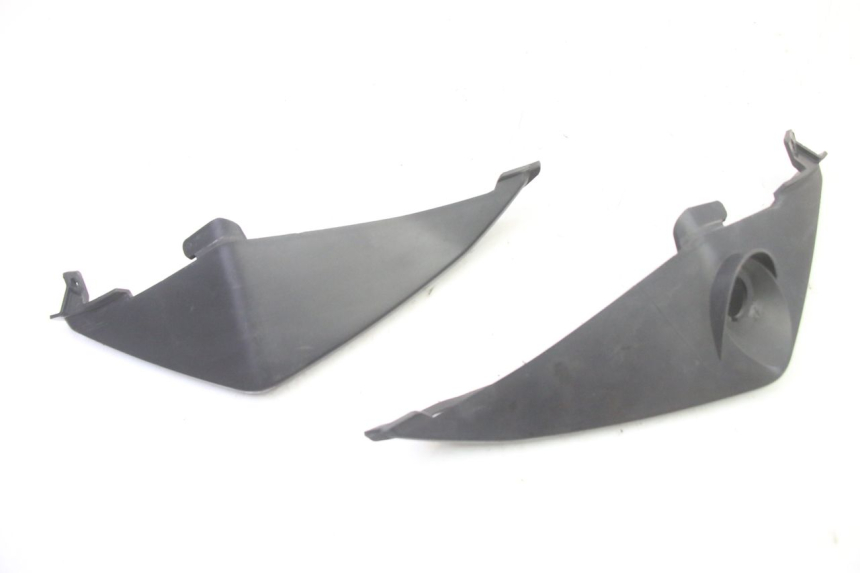 photo de REAR MIDDLE PANEL SUZUKI GSR 750 (2011 - 2017)