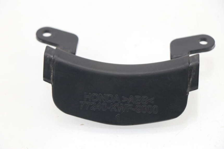 photo de REAR MIDDLE PANEL HONDA CBF 125 (2009 - 2015)