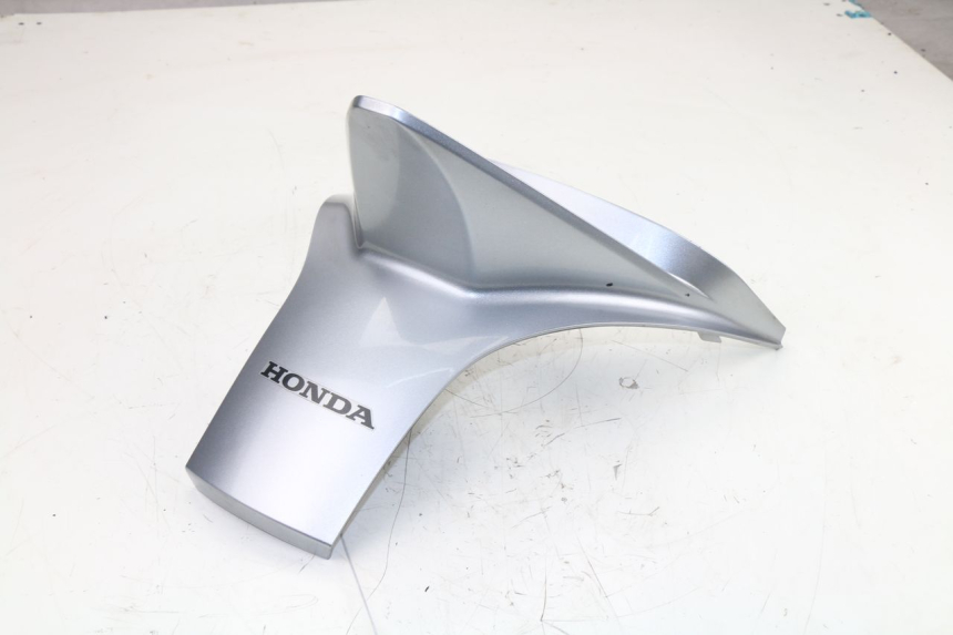 photo de REAR MIDDLE PANEL HONDA FES S-WING SWING 125 (2007 - 2015)