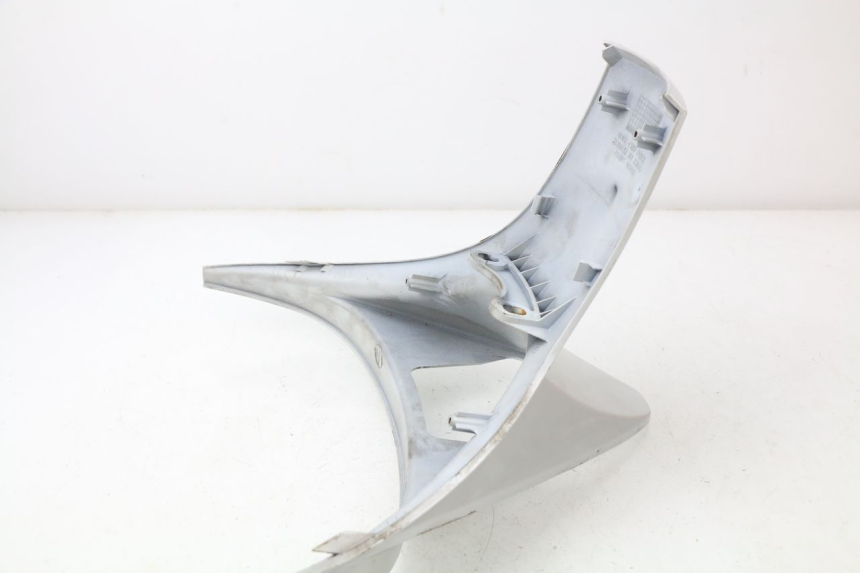 photo de REAR FAIRING JUNCTION HONDA FES S-WING SWING ABS 125 (2007 - 2015)