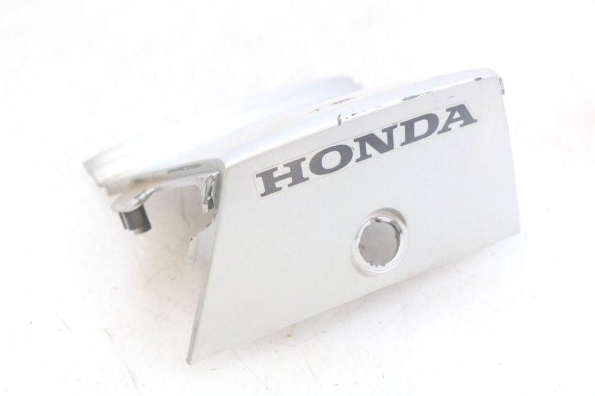 photo de REAR FAIRING JUNCTION HONDA SCV LEAD 100 (2003 - 2007)