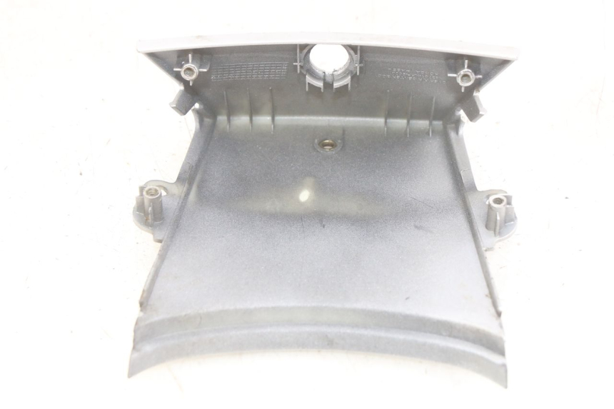 photo de REAR FAIRING JUNCTION HONDA SCV LEAD 100 (2003 - 2007)