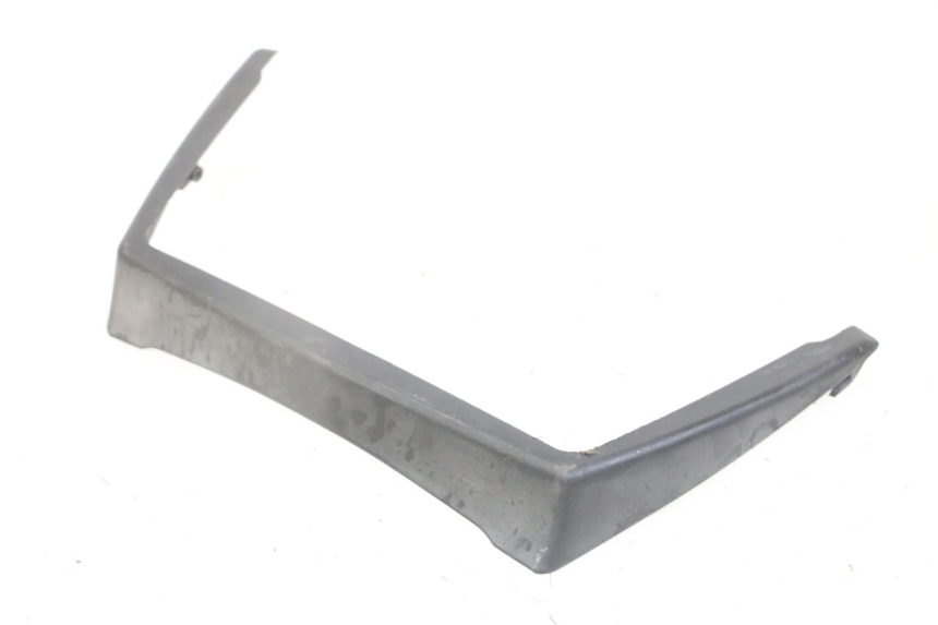 photo de REAR LOWER FAIRING JOINER SUZUKI GS GSE 500 (2001 - 2003)