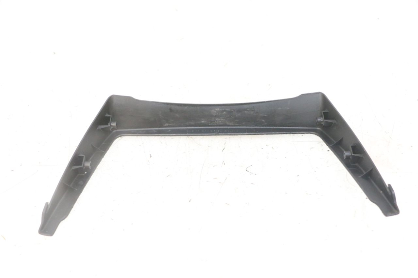 photo de REAR LOWER FAIRING JOINER SUZUKI GS GSE 500 (2001 - 2003)