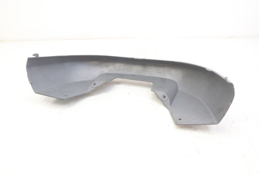 photo de LOWER REAR FAIRING JUNCTION HONDA FES PANTHEON 2T 125 (1998 - 2002)