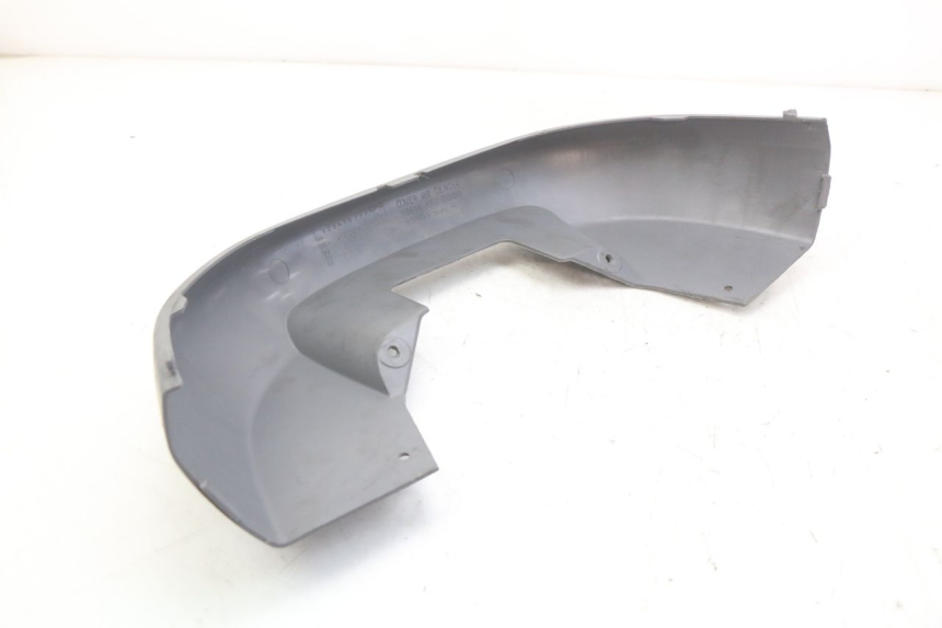 photo de LOWER REAR FAIRING JUNCTION HONDA FES PANTHEON 2T 125 (1998 - 2002)