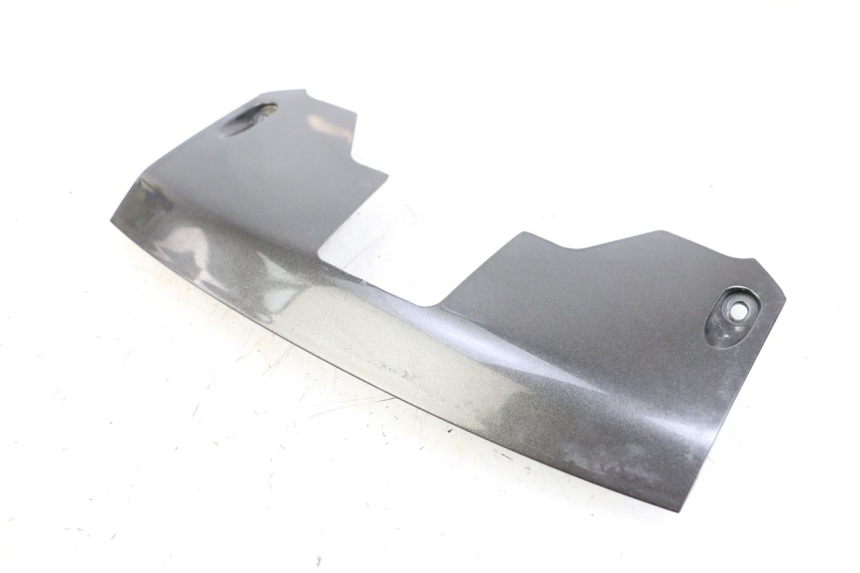 photo de REAR LOWER MIDDLE PANEL HONDA FJS SILVER WING SILVERWING 400 (2005 - 2008)