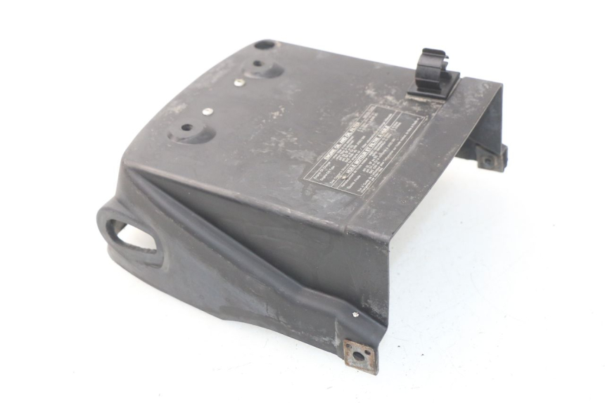 photo de REAR LOWER MIDDLE PANEL KAWASAKI GPZ S 500 (1994 - 2005)