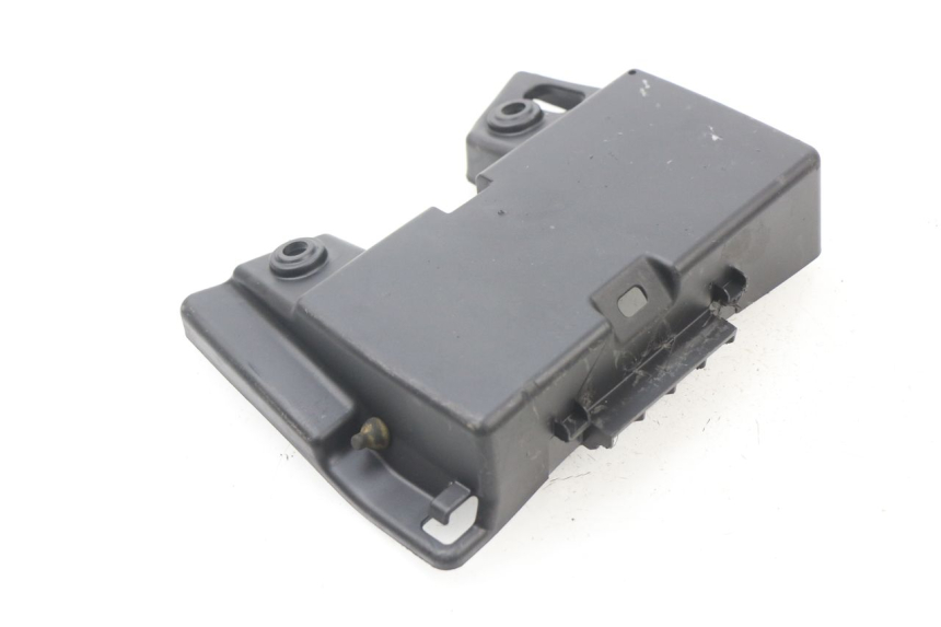 photo de REAR LOWER MIDDLE PANEL DUCATI M796 MONSTER 796 (2010 - 2014)