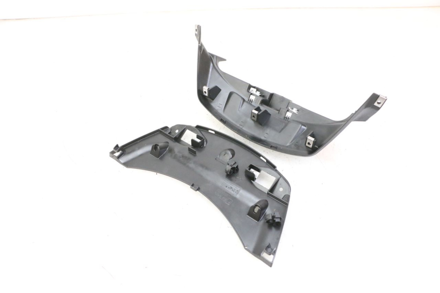 photo de REAR LOWER MIDDLE PANEL PIAGGIO MP3 500 (2014 - 2016)