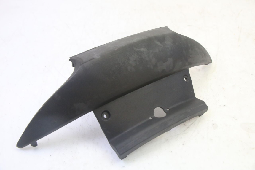 photo de REAR LOWER MIDDLE PANEL PIAGGIO MP3 500 (2011 - 2015) - Zoom on usage condition