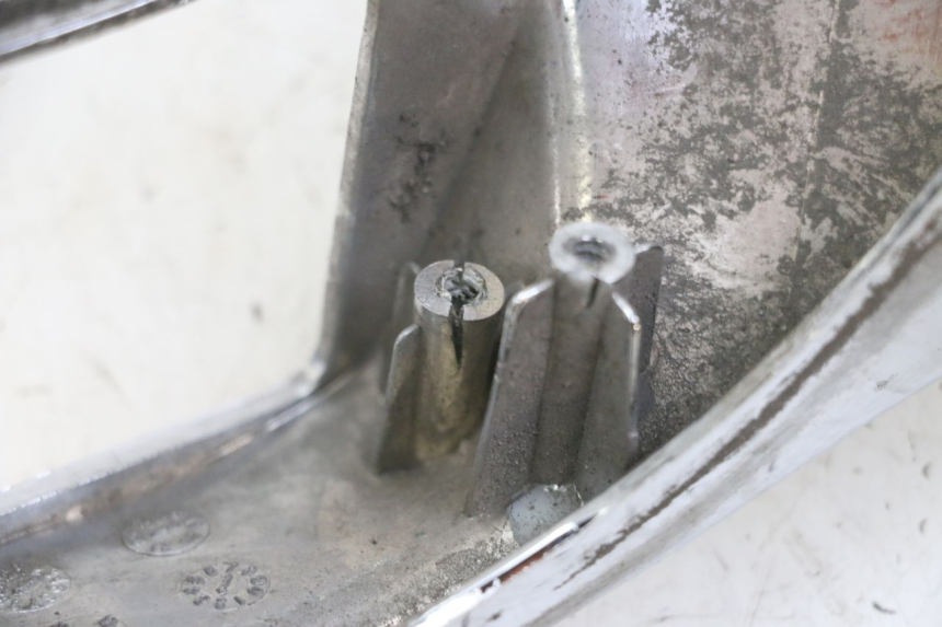 photo de REAR LOWER MIDDLE PANEL KYMCO LIKE 4T 50 (2019 - 2025)