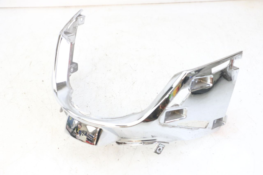 photo de REAR LOWER MIDDLE PANEL KYMCO LIKE 4T 50 (2019 - 2025)