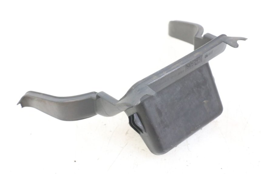 photo de LOWER REAR FAIRING JUNCTION PEUGEOT SPEEDFIGHT 100 (1997 - 2007)