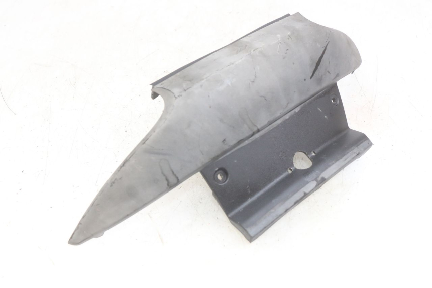 photo de LOWER REAR FAIRING JUNCTION PIAGGIO MP3 LT 400 (2007 - 2012)