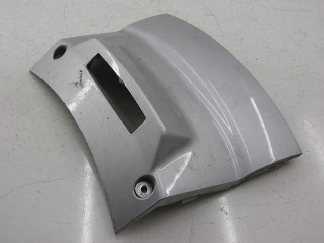 photo de REAR LOWER MIDDLE PANEL PIAGGIO X8 STREET 125 (2006 - 2007)