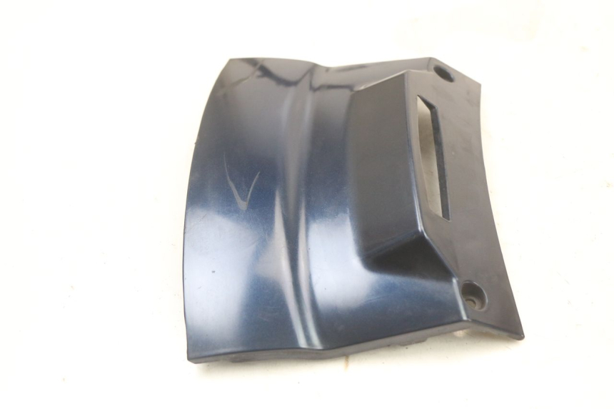 photo de LOWER REAR FAIRING JUNCTION PIAGGIO XEVO - X EVO 125 (2007 - 2016)