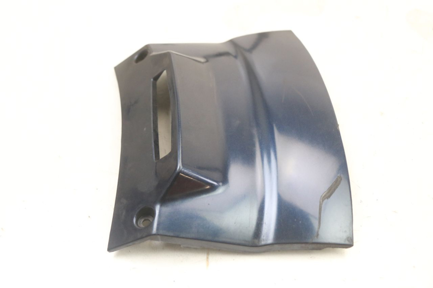 photo de LOWER REAR FAIRING JUNCTION PIAGGIO XEVO - X EVO 125 (2007 - 2016)