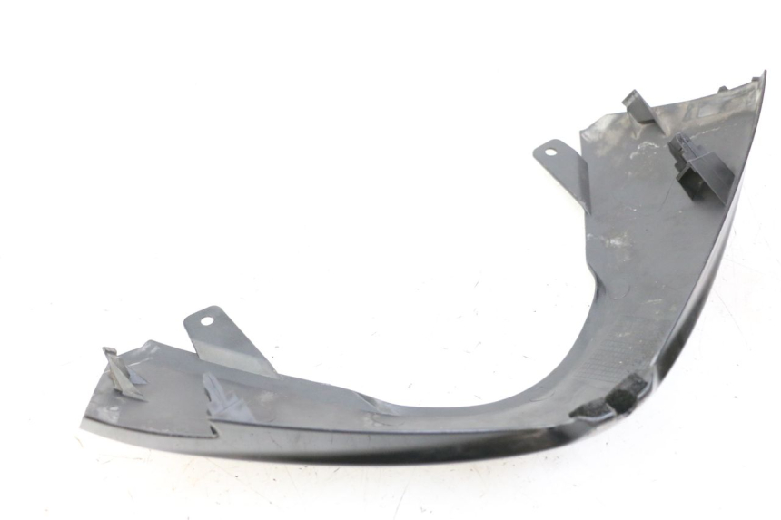 photo de REAR LOWER MIDDLE PANEL SUZUKI BURGMAN 125 (2015 - 2017)