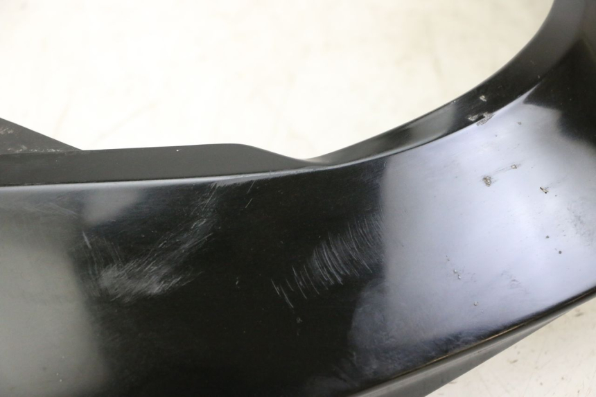 photo de REAR LOWER MIDDLE PANEL SUZUKI BURGMAN 125 (2015 - 2017)