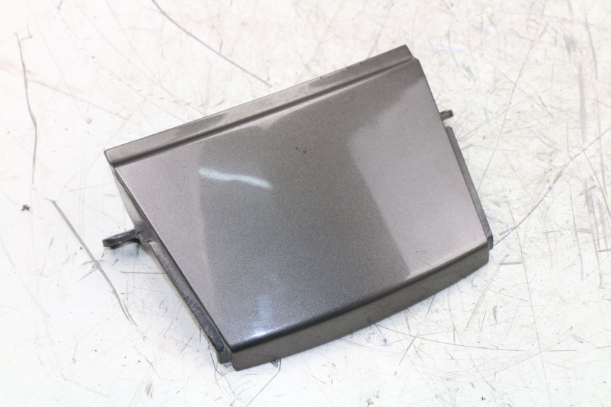 photo de REAR MIDDLE PANEL KAWASAKI ZZR 600 (1995 - 2004)