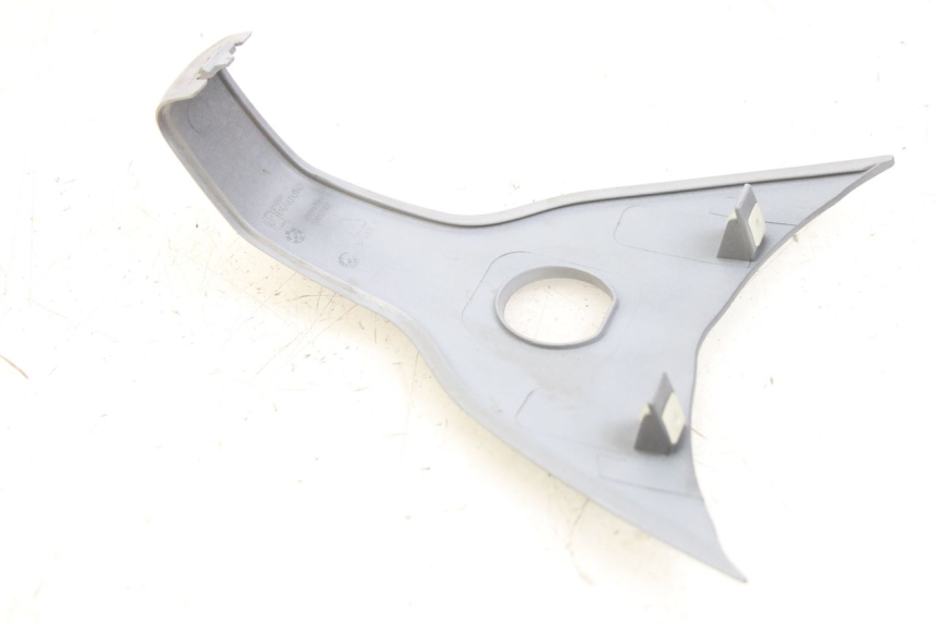 photo de REAR FAIRING JUNCTION PIAGGIO MEDLEY 125 (2016 - 2023)