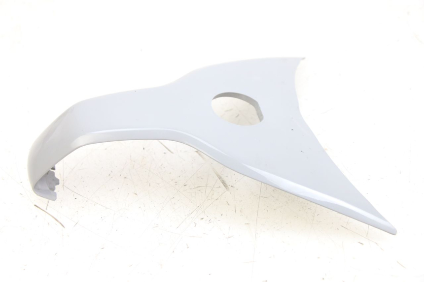 photo de REAR FAIRING JUNCTION PIAGGIO MEDLEY 125 (2016 - 2023)