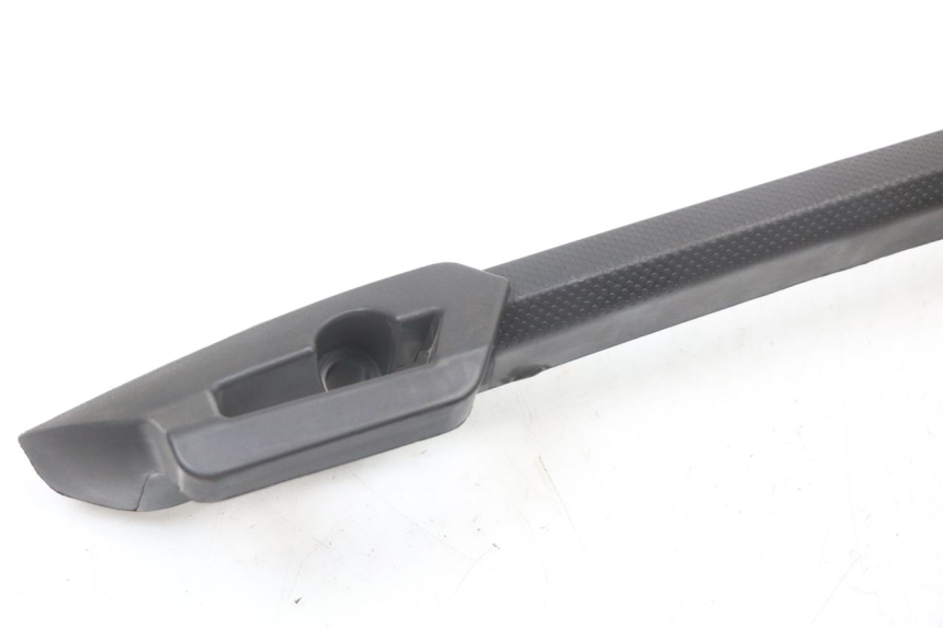 photo de REAR MIDDLE PANEL MOTO GUZZI NORGE 8V GT 1200 (2011 - 2016)