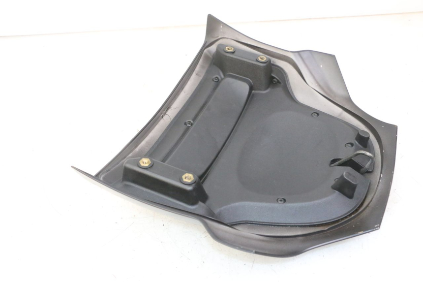 photo de REAR FAIRING JUNCTION PIAGGIO MP3 500 (2011 - 2015)