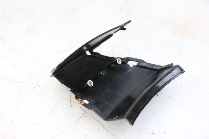photo de REAR MIDDLE PANEL HONDA NSR R 125 (1994 - 2003) - Technical close-up
