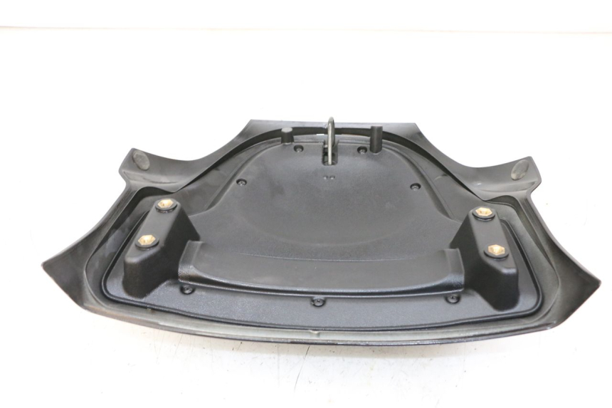 photo de REAR FAIRING JUNCTION PIAGGIO MP3 LT 400 (2007 - 2012)