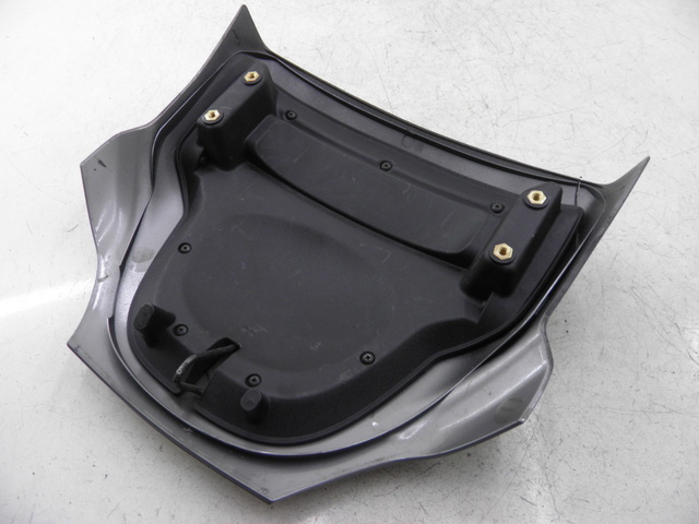 photo de REAR MIDDLE PANEL PIAGGIO MP3 RL 250 (2007 - 2010)