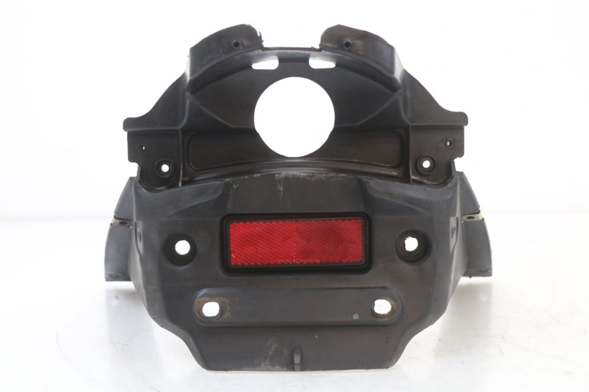 photo de REAR UPPER MIDDLE PANEL KYMCO AGILITY CARRY 50 (2011 - 2020)