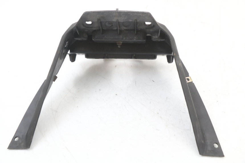 photo de REAR UPPER MIDDLE PANEL KYMCO AGILITY CARRY 50 (2011 - 2020)