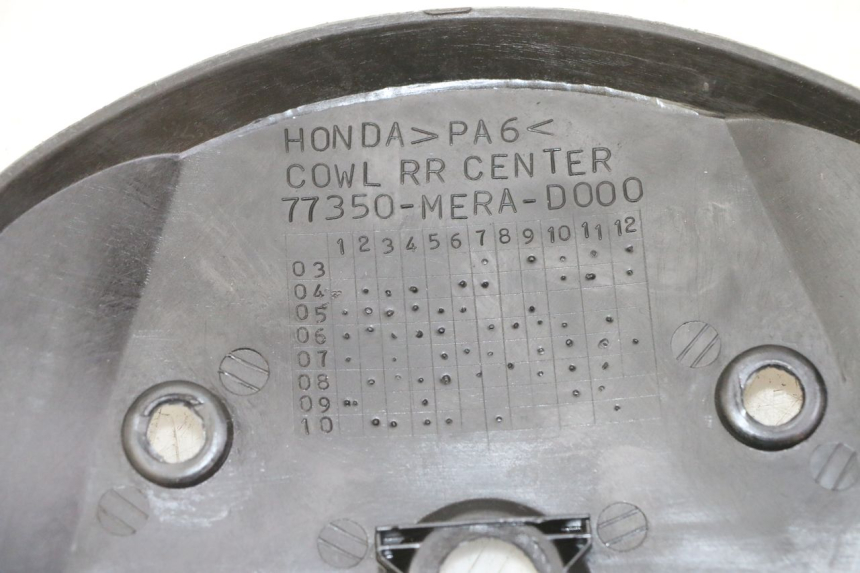 photo de REAR UPPER MIDDLE PANEL HONDA CBF 500 (2004 - 2007)