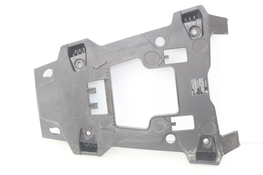 photo de REAR UPPER MIDDLE PANEL BMW F GS K81 850 (2018 - 2023)