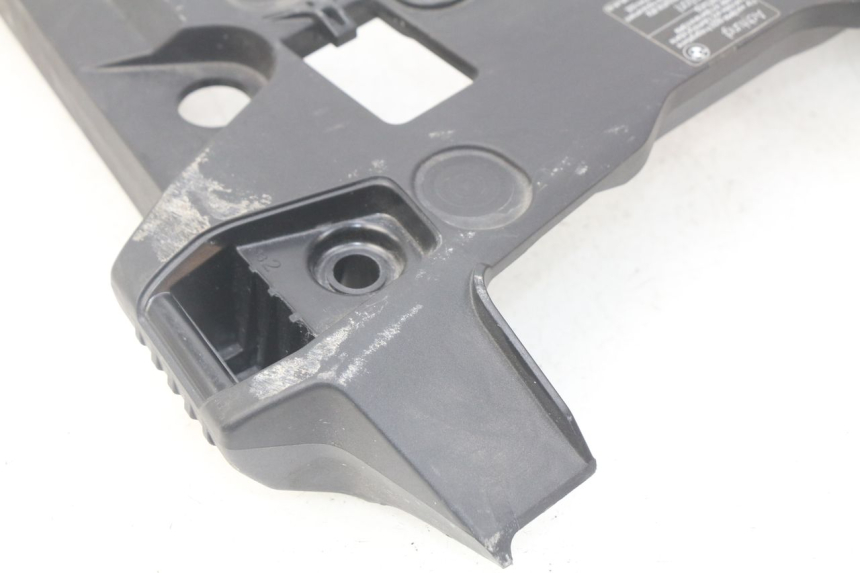 photo de REAR UPPER MIDDLE PANEL BMW F GS K81 850 (2018 - 2023)