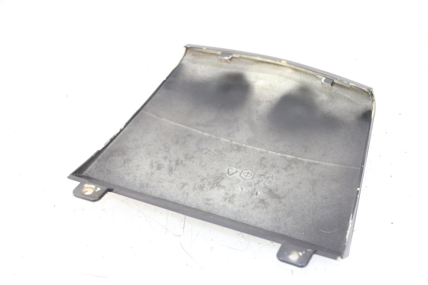 photo de REAR UPPER MIDDLE PANEL GILERA NEXUS 300 (2008 - 2013)