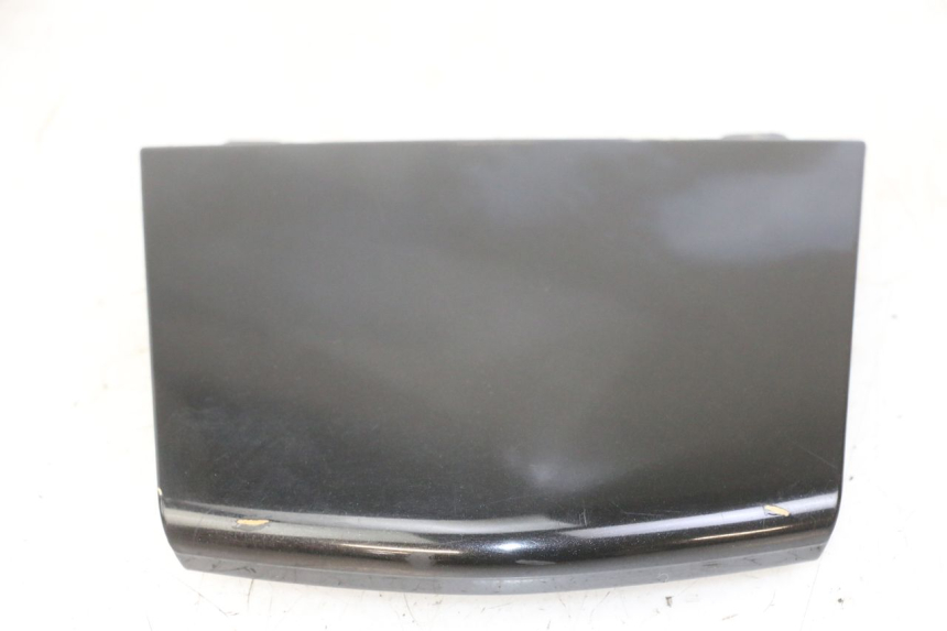 photo de REAR UPPER MIDDLE PANEL GILERA NEXUS 300 (2008 - 2013)