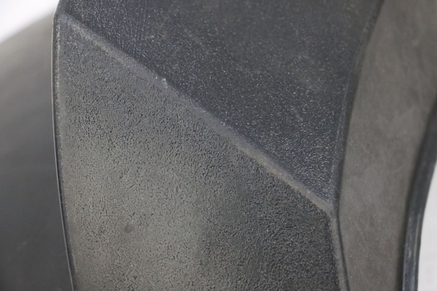 photo de REAR UPPER MIDDLE PANEL JM MOTORS GTS 125 (2015 - 2019) - Technical close-up