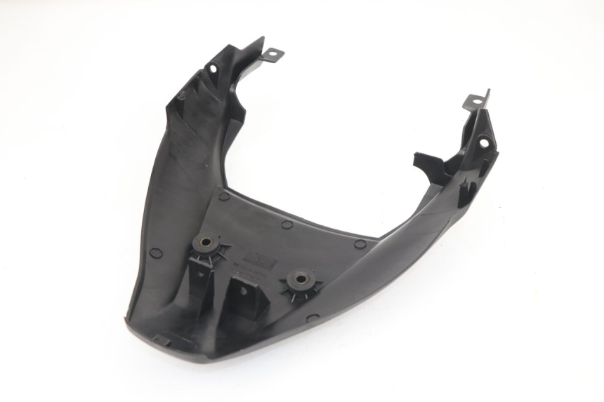 photo de REAR UPPER MIDDLE PANEL HONDA XLV VARADERO 125 (2000 - 2006)