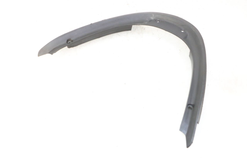 photo de REAR UPPER MIDDLE PANEL PIAGGIO MP3 HPE 310 (2024 - 2025)