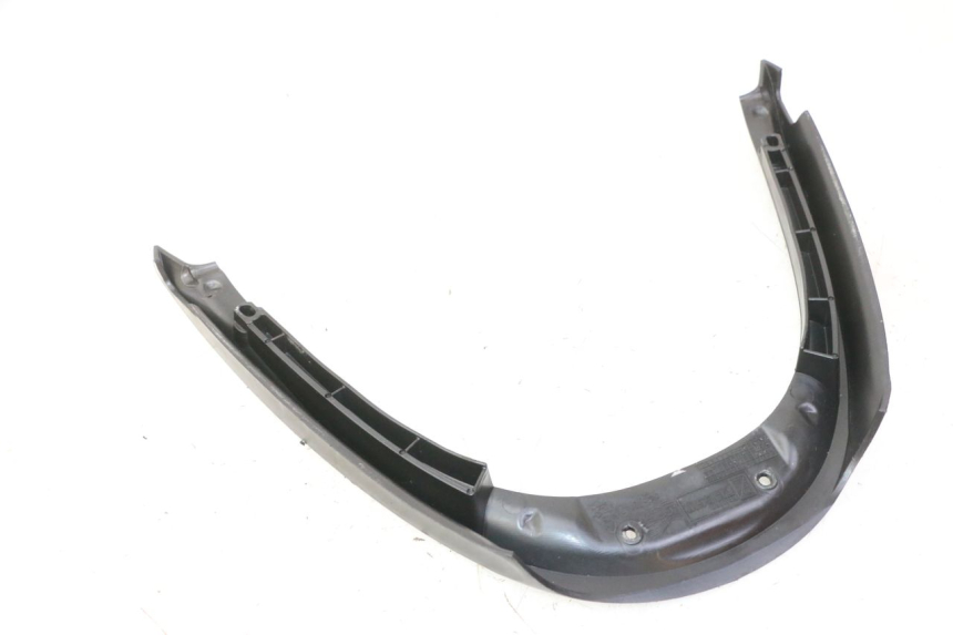 photo de REAR UPPER MIDDLE PANEL PIAGGIO MP3 HPE 310 (2024 - 2025)