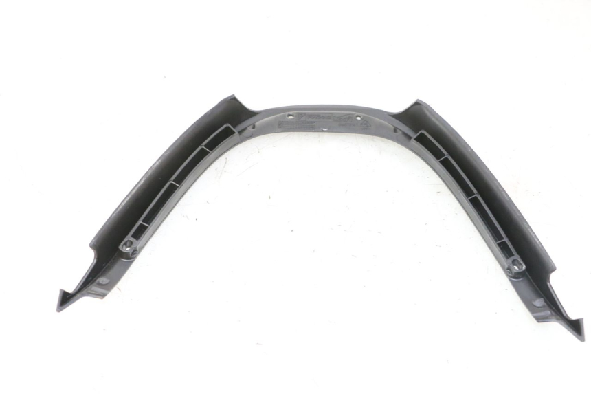 photo de REAR UPPER MIDDLE PANEL PIAGGIO MP3 HPE 310 (2024 - 2025)
