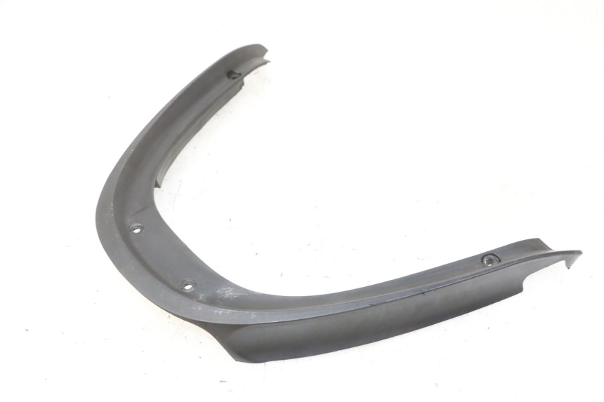 photo de REAR UPPER MIDDLE PANEL PIAGGIO MP3 HPE 310 (2024 - 2025)