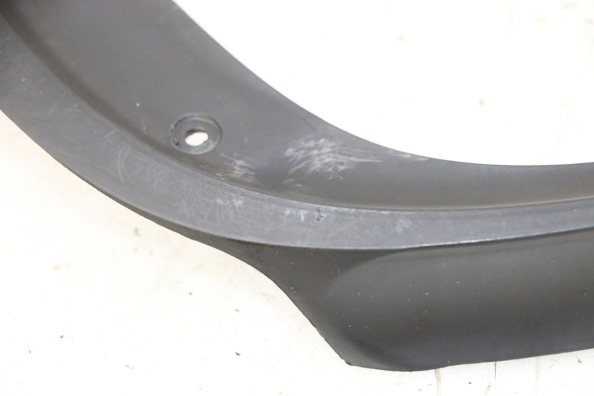 photo de REAR UPPER MIDDLE PANEL PIAGGIO MP3 HPE 310 (2024 - 2025)