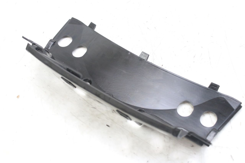 photo de UPPER REAR FAIRING JUNCTION PIAGGIO MP3 RL 250 (2007 - 2010)