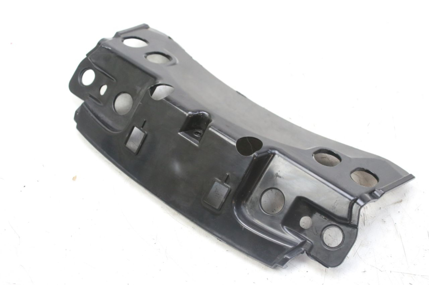 photo de UPPER REAR FAIRING JUNCTION PIAGGIO MP3 RL 250 (2007 - 2010)